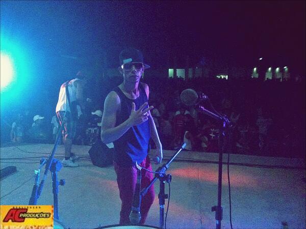 swinghetto's tweet photo. Mais um Grande Show Concluído Com A Banda @swinghetto De Casa Cheia :D http://t.co/XuFMZV9JLy