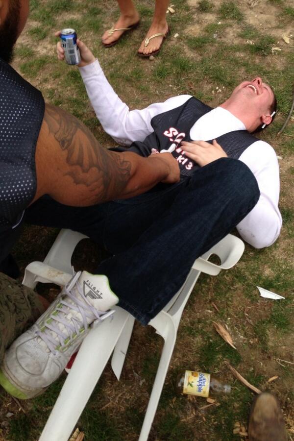 slewbedooo71's tweet image. Breaking chairs #bigmanproblems