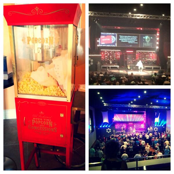 betsymishoe's tweet photo. Lots o' people and lots o' popcorn @bridgepointfl this morning! http://t.co/jT0aQ6uByh
