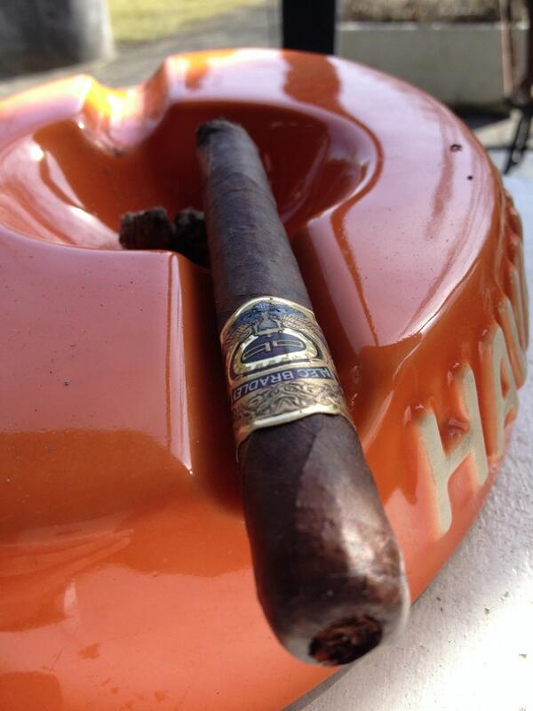 Txs!! Great Cigar! <a href="/alecbradley/">Alec Bradley Cigars</a> <a href="/yuridijkstra/">lancero</a>