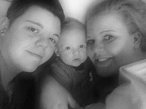 leannejater12's tweet image. Just the 3 of us.... Snuggles xx love you both more than life xx @LJater #family #myworld #3always xx