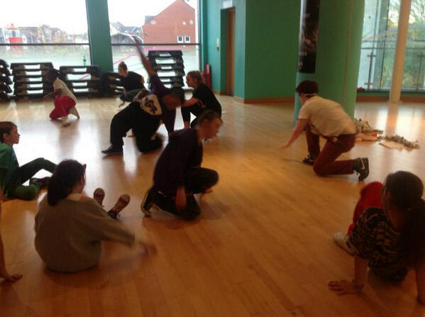 SynergyDanceCol's tweet image. Amazing workshop with the brilliant Andre Bright @AndreBright @leeredmurray #aching #sweat #pain #worthit