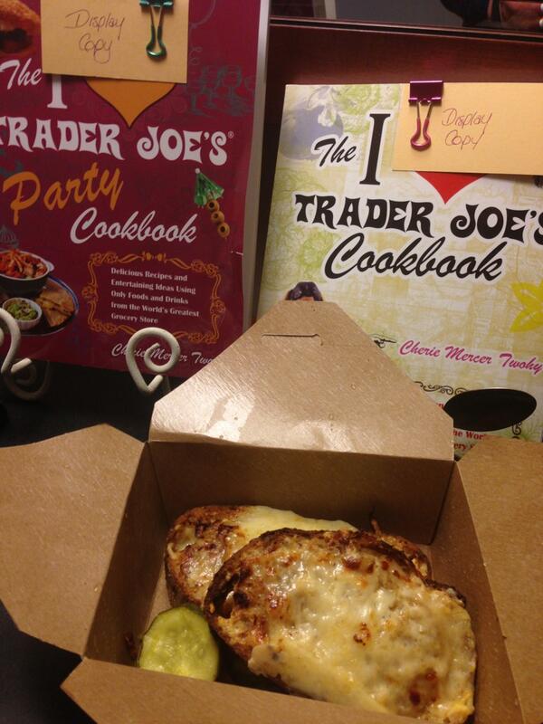 tjcookbook's tweet image. Sustenance before signing.Hello, #cowgirlcreamery cheese toastie!Hoping to see friendly faces #iacpsf book/blog expo