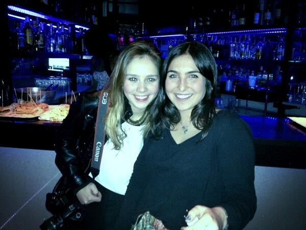 malonsomompel's tweet photo. @polete_chck @martaromeog las guapasss http://t.co/XspT7qk7Gt