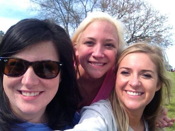 SarahB_Warren's tweet photo. Park day ☀🌷👭👭 @sammers7265 @AllisonRap http://t.co/5bgrFAVOb3