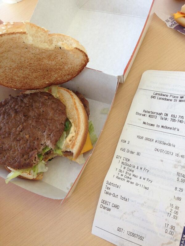 J_Hopkinson91's tweet image. Paying for a double big mac, and only getting a regular big mac instead... #mallproblems @Jeesssbell @Tiarrashaw