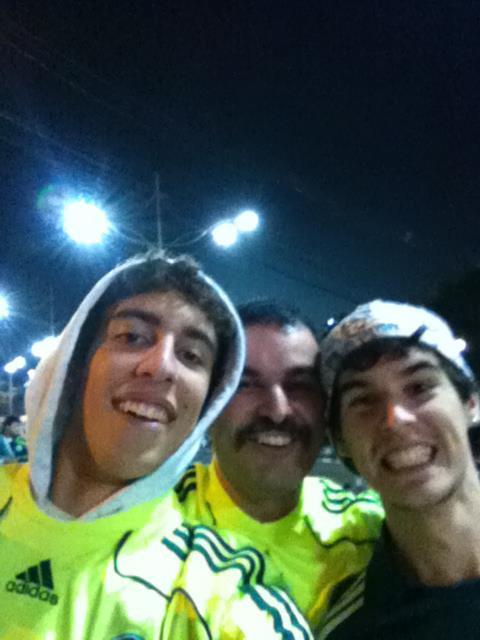 cetraa's tweet photo. A gente cultiva o bigode pelo verdão! Valdívia, precisamos da força do seu bigode! #TurbineSuaPaixãoPalestra http://t.co/J9EIl6Glel