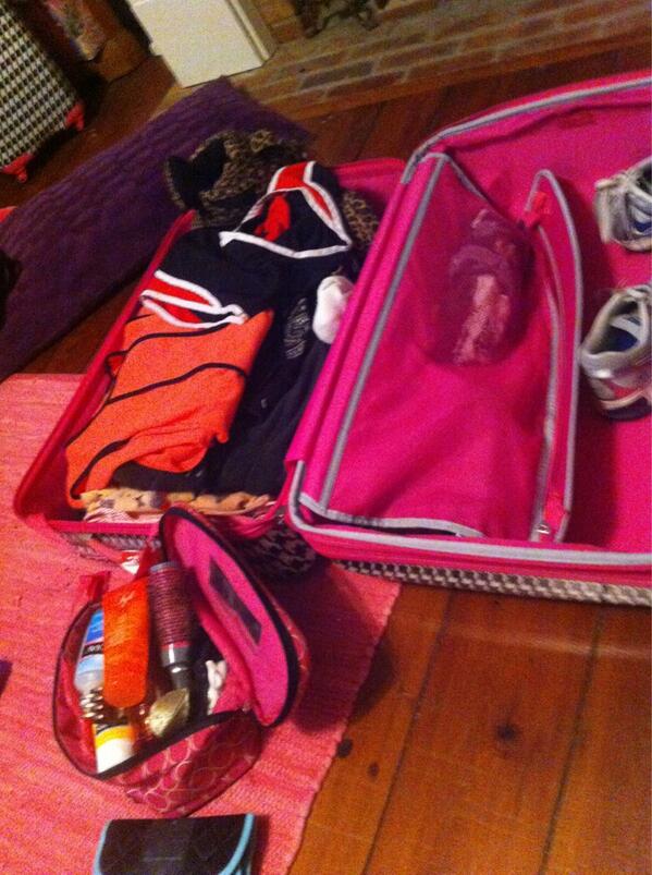 MC_4_FBLA_VP's tweet image. Big Bertha is all packed and ready to go! And yes, I did name my suitcase #lifeofanoverpacker #FBLAproblems #WVFBLA