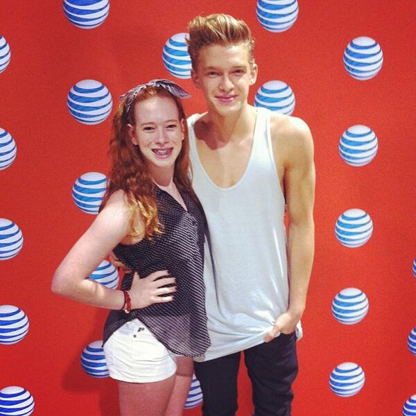 YourCodyUpdates's tweet photo. Cody meeting fans today in Atlanta #3 http://t.co/fr5j1rv98z