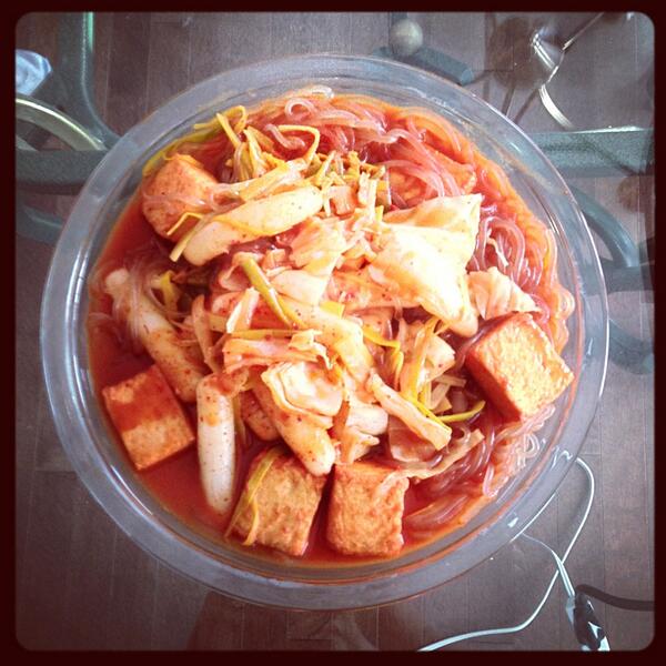 I attempted to make food. #koreanfood #spicyricecakes #deokbokki