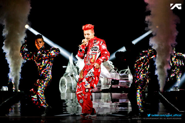 Yg Family G Dragon 13 World Tour One Of A Kind Fukuoka Japan More Photos Http T Co Cp44rwuodx Gdworldtour Http T Co Jrf7crcqxj