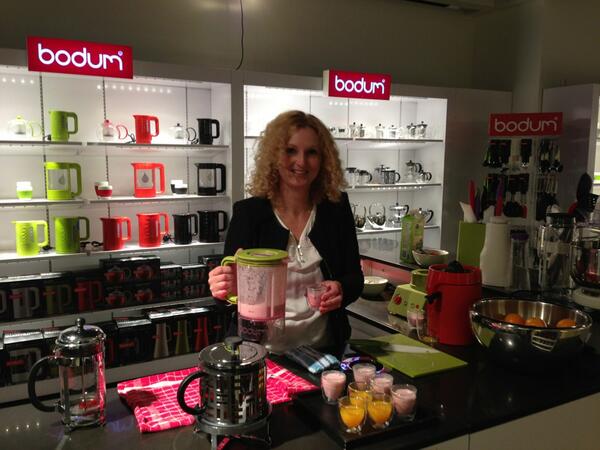BonkersDesign's tweet image. Vandaag beurs #TradeMartUtrecht lekkere sapjes bij #Bodum op 3!
