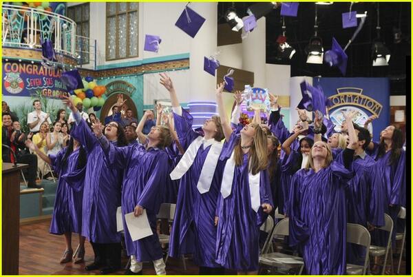 OkayJusbie's tweet photo. After time they graduated, I miss the old days of Zack and Cody :( http://t.co/QlDmLaG2Dx