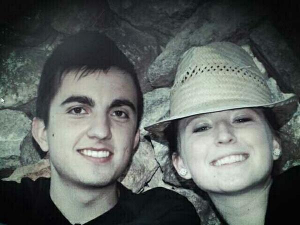 AlinaAlko's tweet photo. Hoy hace un año que mi peor pesadilla @peremolines esta a mi lado, y no puedo ser mas feliz! http://t.co/xolJdUhf9I