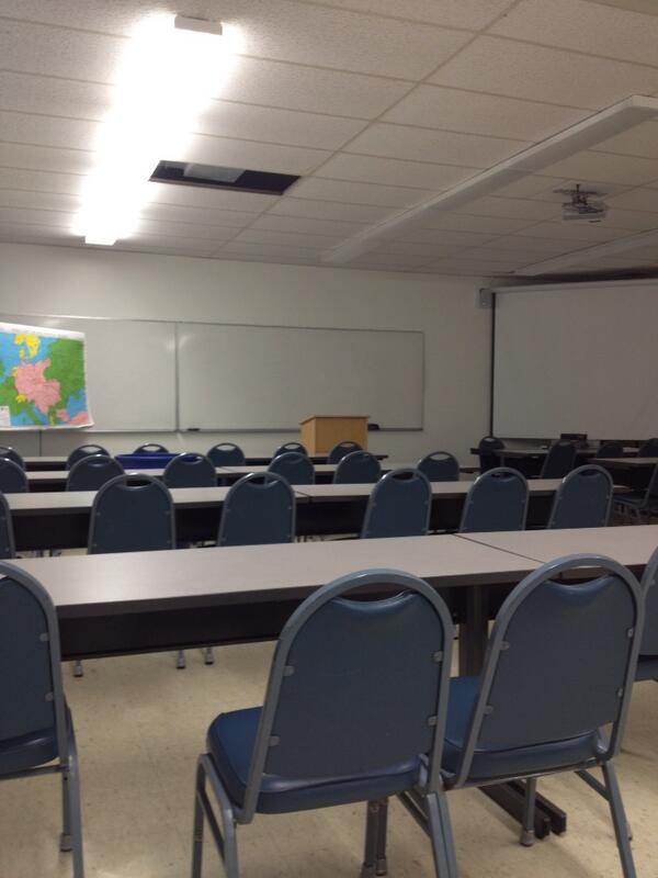 zMihic's tweet image. 4 game set on the road, 6 hour bus ride home, little sleep, and I wake up for my 9am class. #mistake #fooook