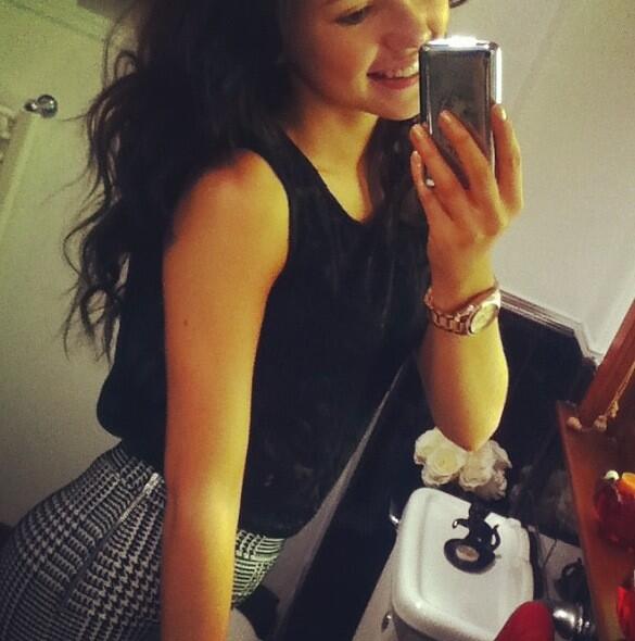AshleighTaylorr's tweet photo. Curly wurly http://t.co/UIRr0sS5U4