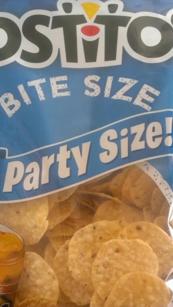 xryptolyon's tweet image. So which one ? #2sizes