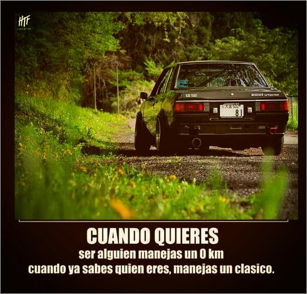 AdriandaCrus's tweet photo. Cuando quieres ser alguien manejas un km 0.. Cuando ya sabes quien eres manejas un clasico ;) http://t.co/FJWNaP4sNQ