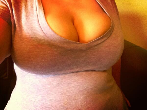 Analee_82's tweet photo. Just realized how much cleavage I'm showing today... Not that tits should be hidden. #cleavage #curvy http://t.co/Af6C5TLrS5