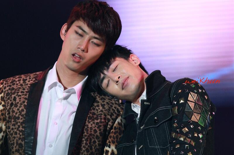 BHWHFDgCQAITiXf.jpg:large