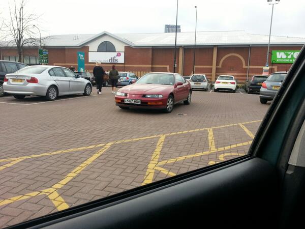 L567 HOB displaying Selfish Parking