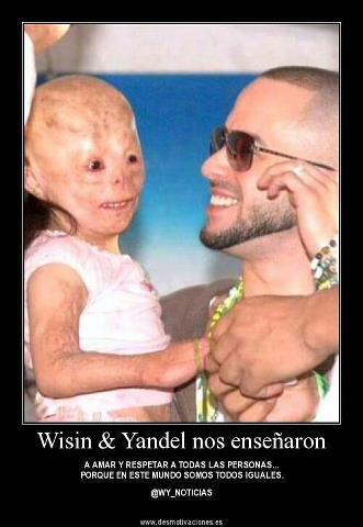 AnthoArmani's tweet photo. AWWW @Juanlmorera @llandel_malave @wisinyyandel LOS AMO TANTO /: http://t.co/i8kMdok1q3