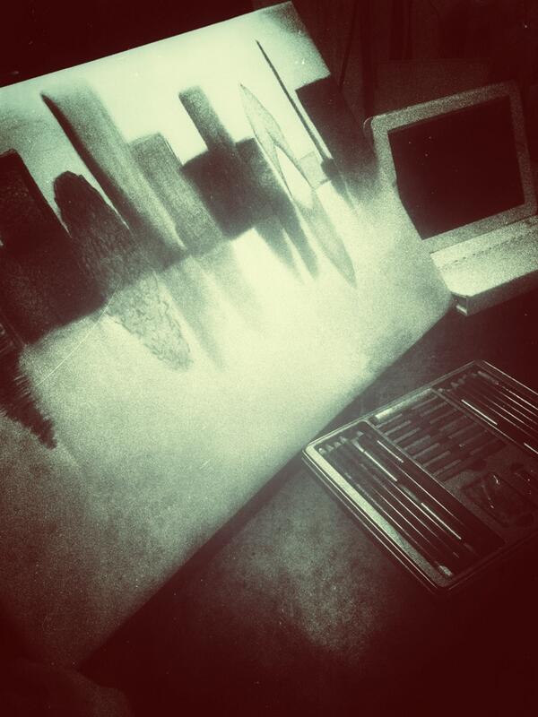 Louisaelle's tweet image. Bit of impromptu art work to chill #finalyearproblems #clearthemind #messy #charcolefun