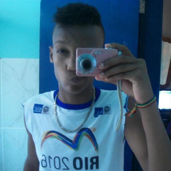 IslanMatias's tweet photo. Euu aii Pessoal..! ;( http://t.co/WXMYYhpKMY
