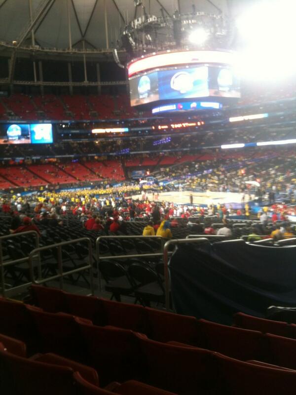 's tweet image. At the Georgia Dome! #Louisville #GoCards #WinItForWare