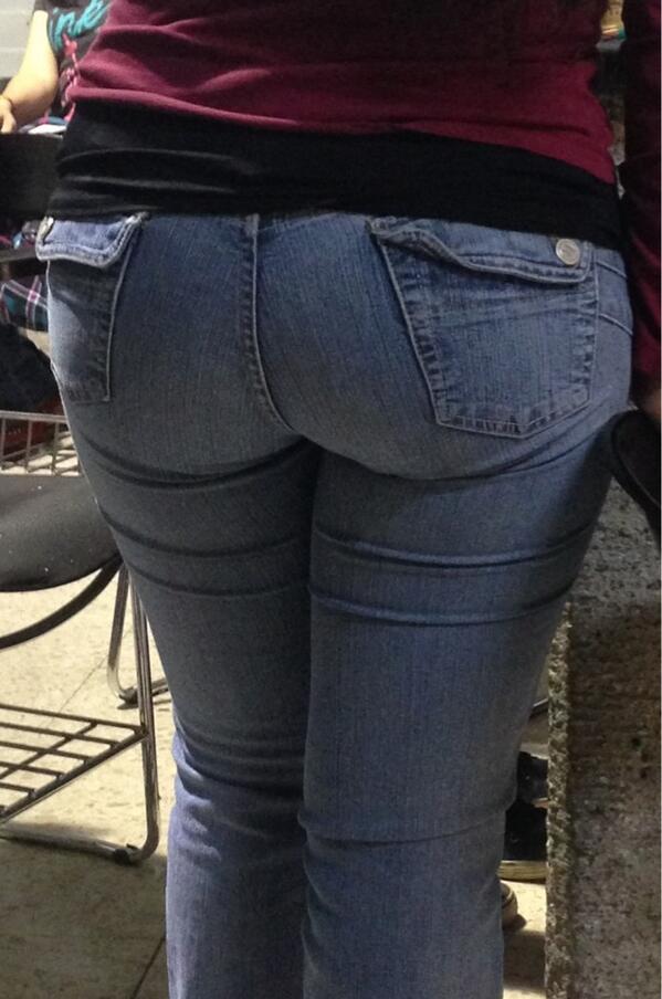 ANalgotas's tweet photo. Con esas tortas, ni chesco pido... http://t.co/5fQ5ar2A3I