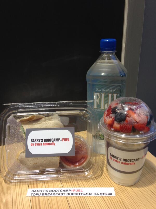 Barrys's tweet photo. A kick a$$ workout deserves rock solid breakfast! Yummy...... 
What are you having for breakfast today? #refuelright http://t.co/0zmUsUIWhD