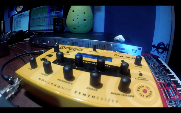 recmixarg's tweet photo. @JULIANLOS5  El Mopho  #supertight !!! http://t.co/zfTjhZ4pAb