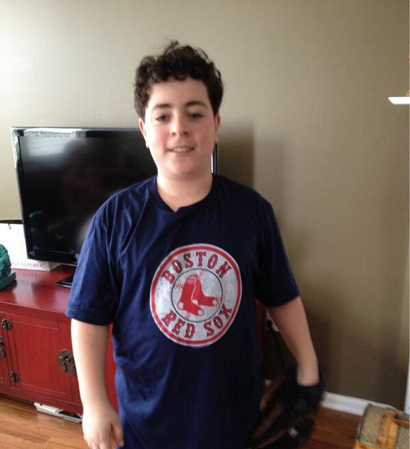 tamitish's tweet photo. My diehard #Phillies fan showing #respect for #Boston ✌ http://t.co/uR4Mx3UUqP