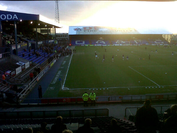 HillSkill's tweet photo. Glorious evening at Boundary Park. #ytfc #promotionpush http://t.co/QqOYcSbJME