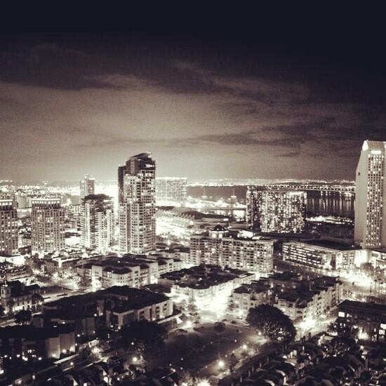 SanDiegoUnseen's tweet image. #sdunseen #sandiego #sharethispage #3rdspace #urban #urbanportrait #photography #morethenbeaches #blackandwhite