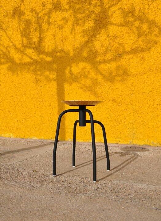 vandidoo_'s tweet photo. Banqueta baja Srta. Strider_negra.  http://t.co/5DBmo6kcp8 http://t.co/meTfzj0nTY
