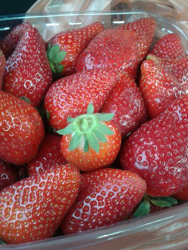 SashkinKuzmina's tweet photo. Вкусно) http://t.co/QGsLsRJtCA