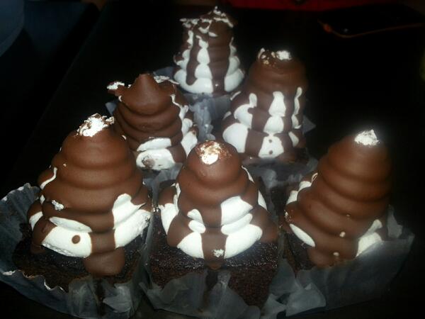 aeonne04's tweet photo. sweet in action and food we eat :) http://t.co/jVAbmDY7hf