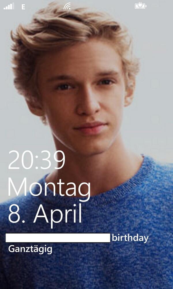 crella2's tweet photo. @CodySimpson best phone background of the world!! http://t.co/h8jxxkKnFD