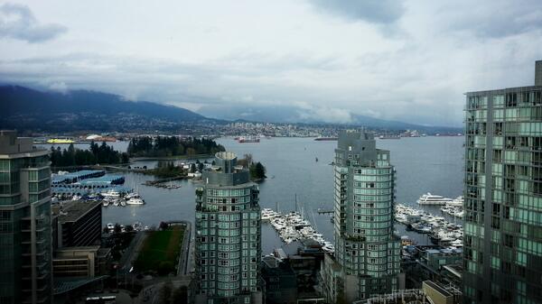 GeegleDave's tweet photo. 16 Stunden Arbeit aber der Ausblick war geil #moviebusiness #nissan http://t.co/0J9GIXkEJk