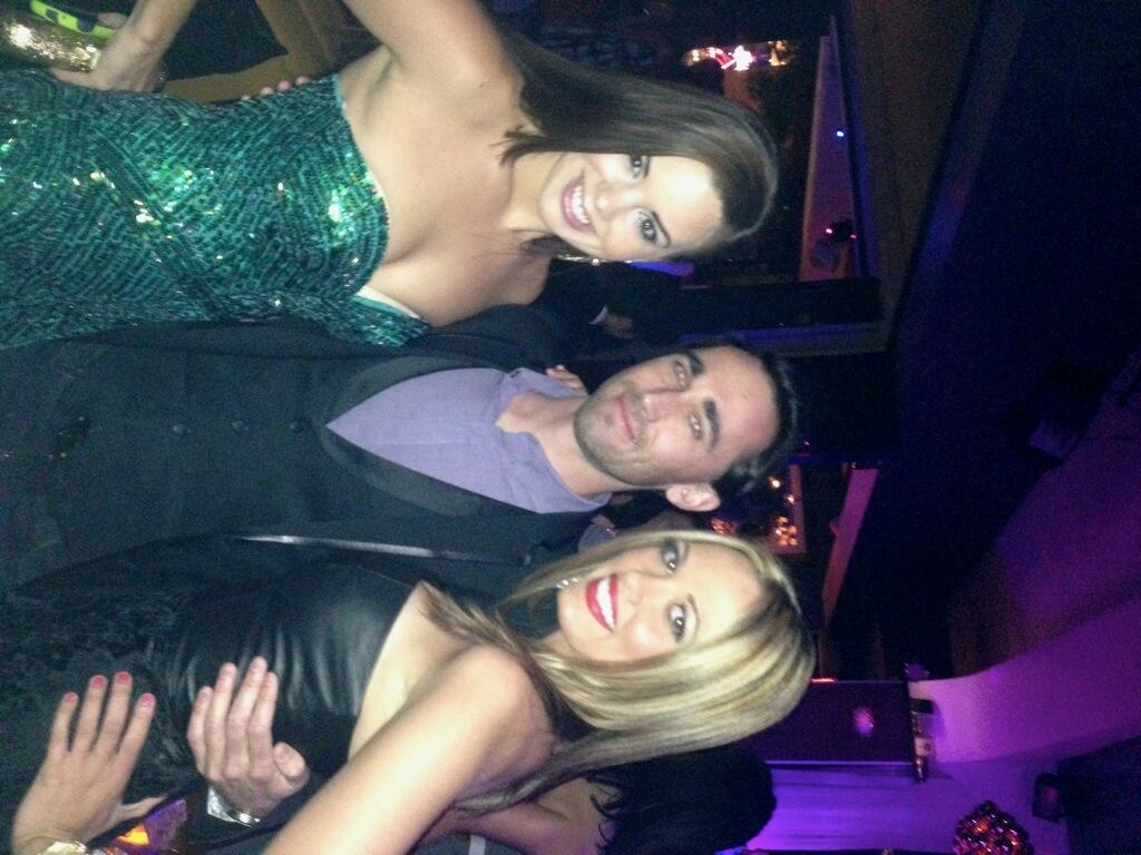 My best friends from back home! #Smart #Beautiful #Sexy #All3Aries #SoPowerful http://t.co/dZIfjJ1GjN