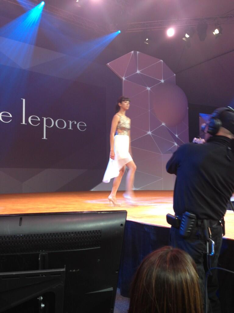 LaraWyss: Fashion show at #MagentoImagine !!! http://t.co/LHXIE7k5QR