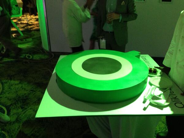 bobrin_bnd's tweet photo. Happy 20th #qonnnections http://t.co/rshSbhDAGo