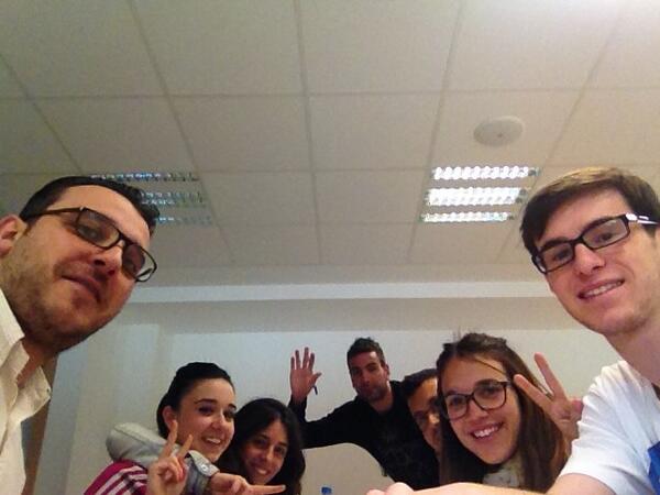 Caarla93's tweet photo. Estudiando morfologiaa..Vamoos xicos k podemos!!! 👍✊✌ http://t.co/eE5nOTcpKb