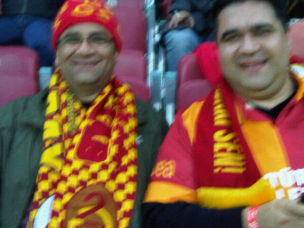 ersunozkan's tweet photo. Istanbul hatirasi@murselyalbuzdag ile http://t.co/1gVN2cSqT1