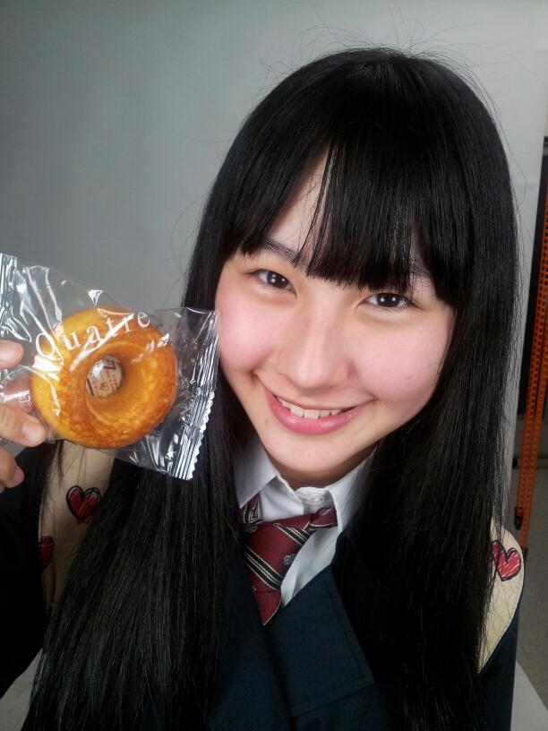 新原里彩