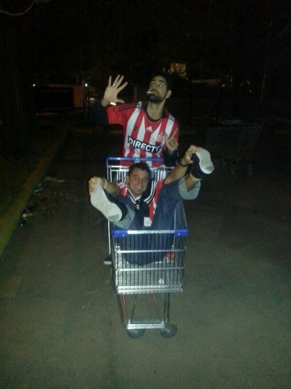 matigual's tweet photo. De compras con Fena... http://t.co/Y9Dm04y7aV