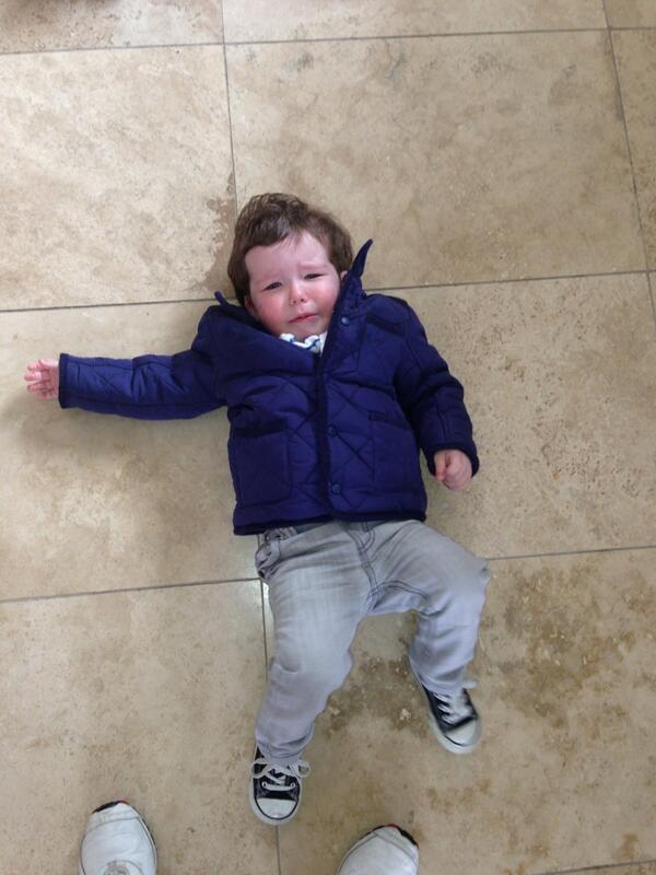 GreenawayRhonda's tweet image. Finn huffing cause I took his apple to peel the skin off #tantrums #noteven2