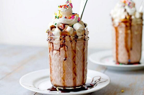xFoodLove's tweet photo. sws vreetsessie met mij, mijzelf &amp; ik #xFoodLove http://t.co/fHZbfNiN09"