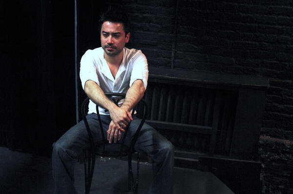 FailingToLearn's tweet image. Joel Hanna discussing #choreography w @darrenpress @ 13th St Rep for the run of What I&apos;m Failing to Learn. Opens 5/15